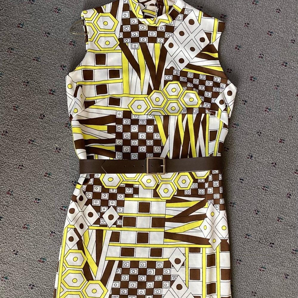 Vintage 1970’s Mod Dress w/ matching belt & jacket / 36” bust measurement
